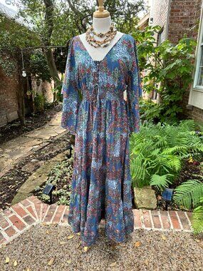 Anthropologie Boemo Blue Smocked Kimono Sleeve Maxi Dress Sz M
